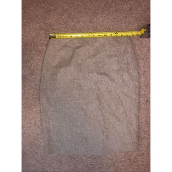 Ann Taylor NWT The High Waist Seamed Linen Pencil Skirt Beige, Sz 6P, MP $108 - Picture 2 of 12